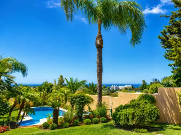 7-bedroom Villa In Marbella, Spain (276 M²)