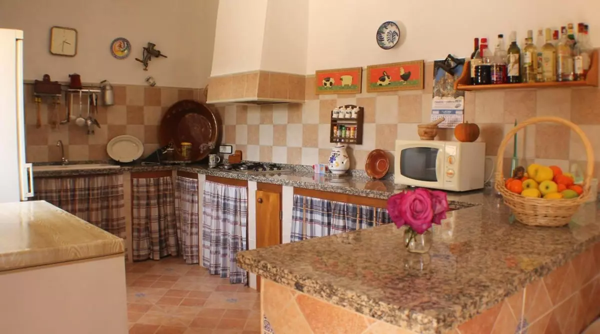 4-bedroom Country House In Cártama, Spain (260 M²)