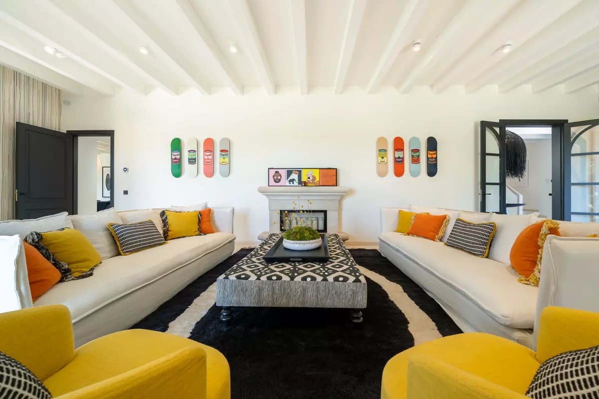 5-bedroom Villa In Santa Maria Del Camí, Spain (670 M²)