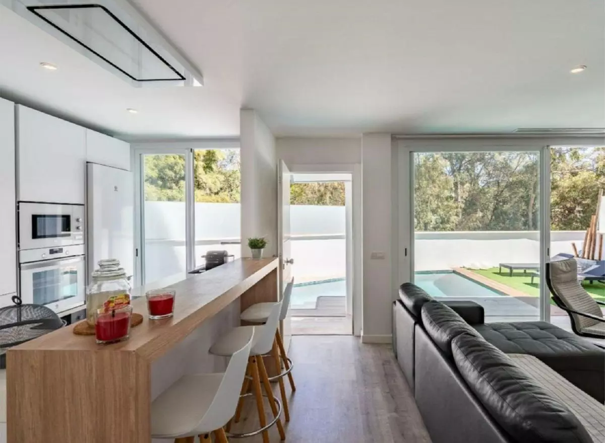 4-bedroom Villa In Benalmádena, Spain (294 M²)
