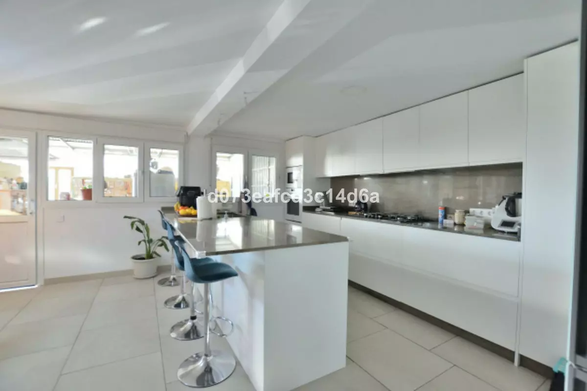 3-bedroom Country House In Ronda, Spain (200 M²)