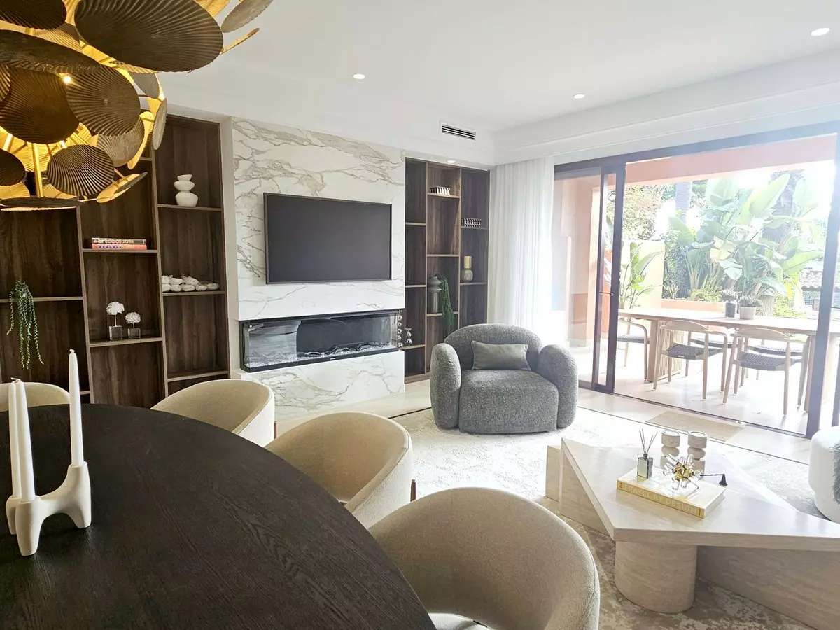 4-bedroom Town House In Marbella, Spain (323 M²)