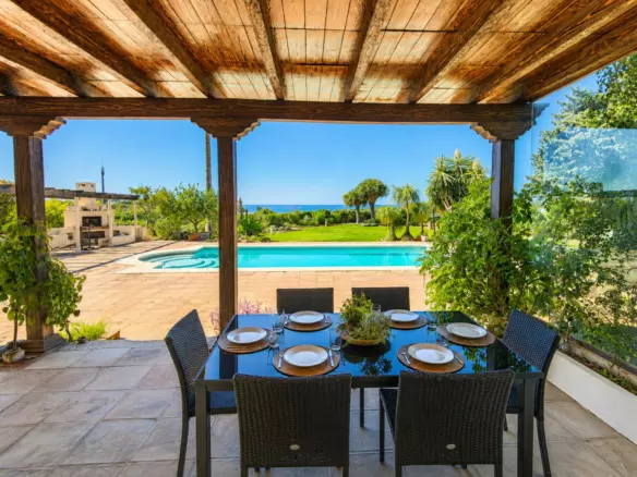 4-bedroom Country House In Estepona, Spain (160 M²)