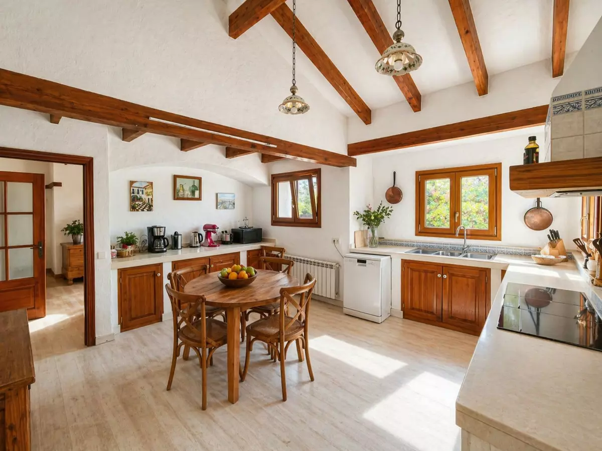 5-bedroom Country House In Casares, Spain (392 M²)
