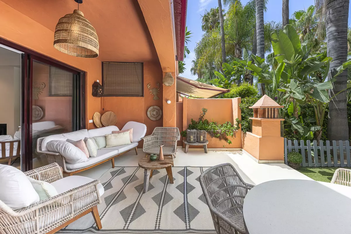 3-bedroom Town House In Marbella, Spain (285 M²)