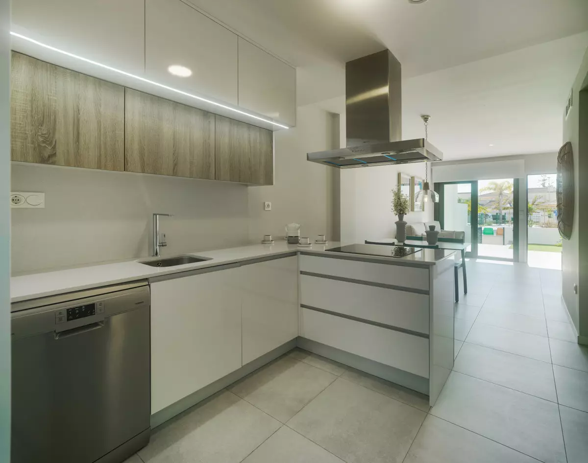3-bedroom Apartment In Orihuela, Spain (64 M²)