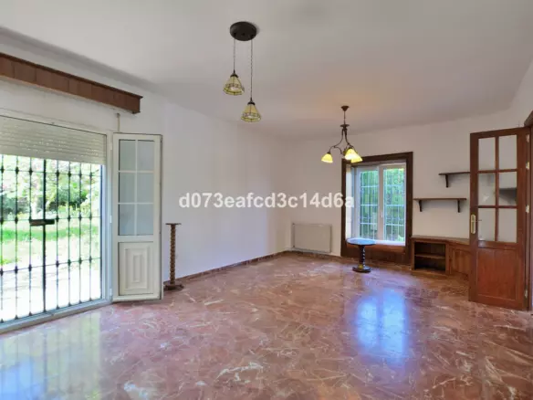 4-bedroom Villa In Ronda, Spain (158 M²)