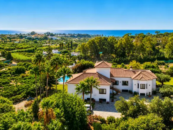 3-bedroom Country House In Estepona, Spain (562 M²)