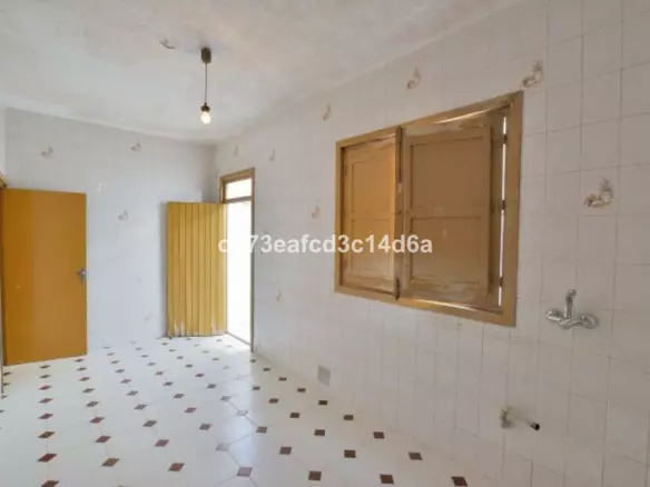 3-bedroom Town House In Ronda, Spain (86 M²)