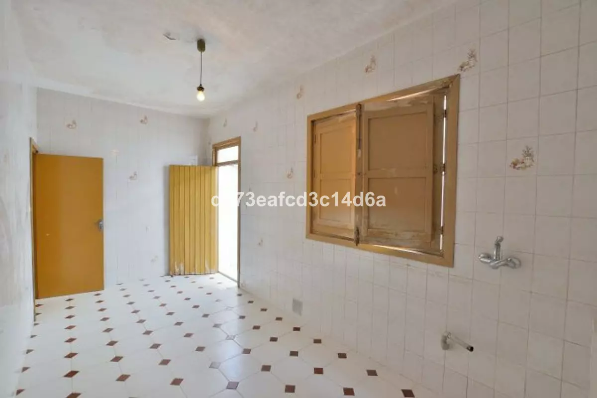 3-bedroom Town House In Ronda, Spain (86 M²)