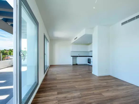 2-bedroom Apartment In Estepona, Spain (81 M²)