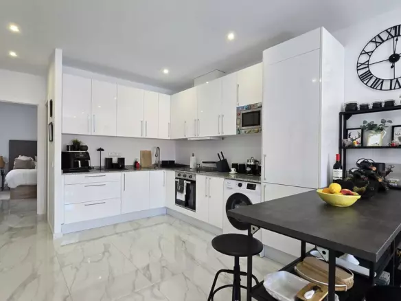 2-bedroom Apartment In Marbella, Spain (81 M²)
