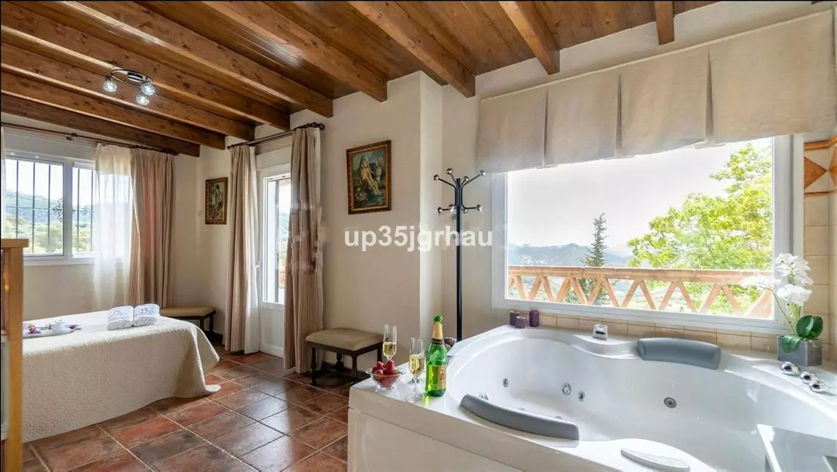 2-bedroom Villa In Benarrabá, Spain (110 M²)