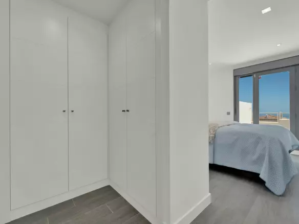2-bedroom Apartment In Benalmádena, Spain (122 M²)