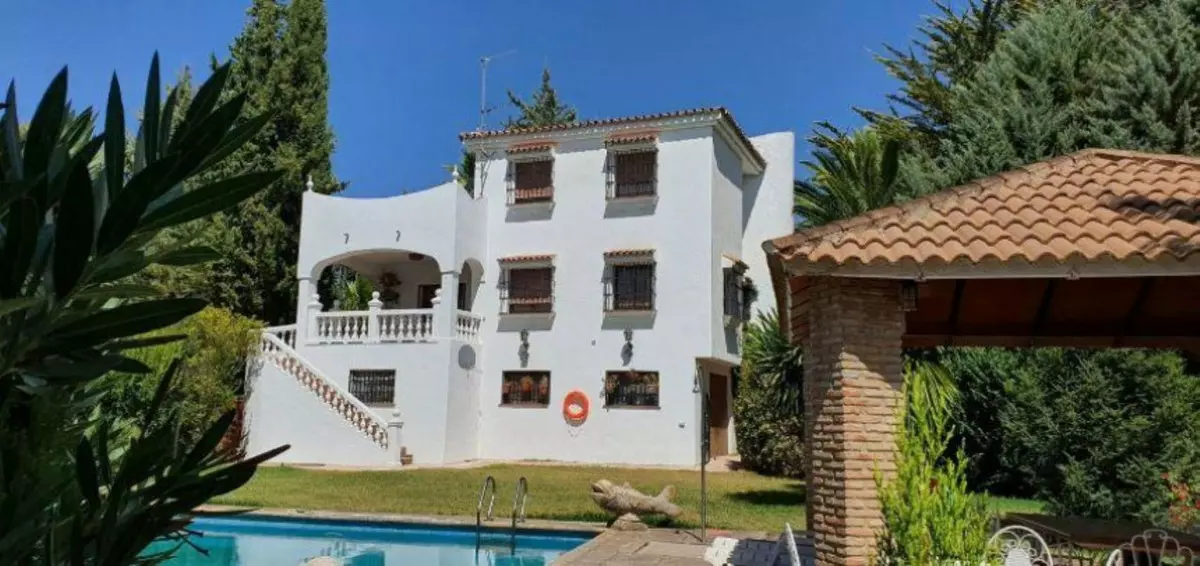 6-bedroom Country House In Ronda, Spain (500 M²)