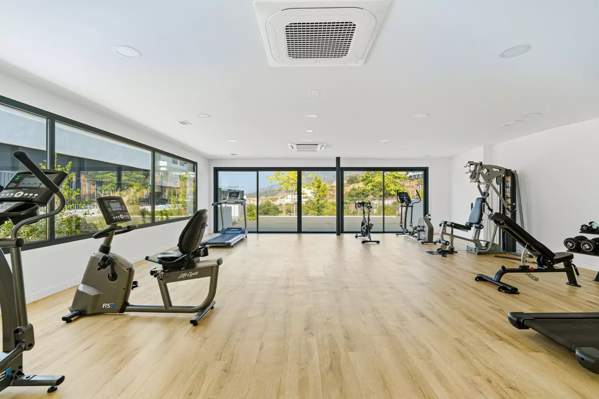 3-bedroom Apartment In Marbella, Spain (211 M²)