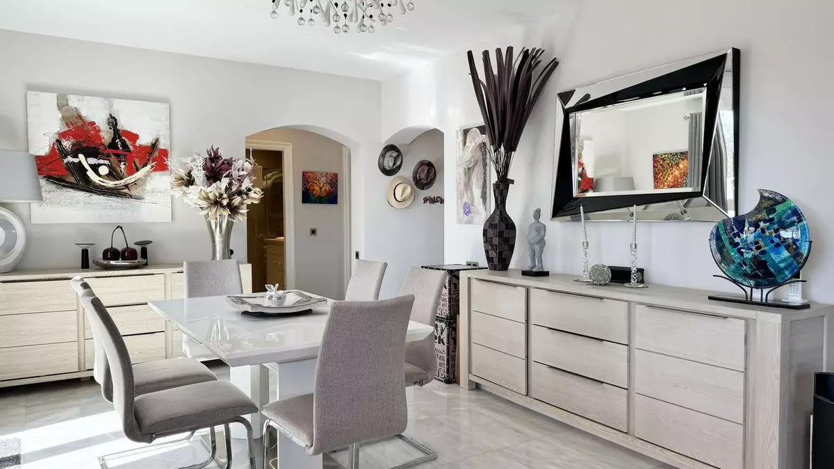 4-bedroom Apartment In Málaga, Spain (145 M²)