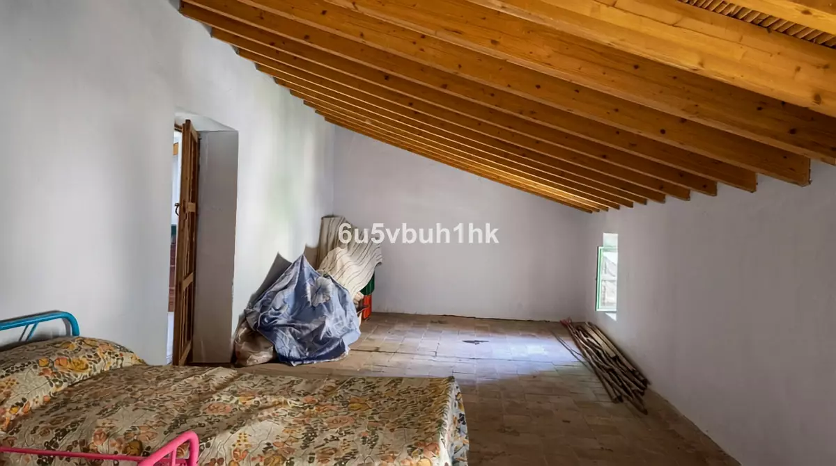 5-bedroom Country House In Álora, Spain (181 M²)