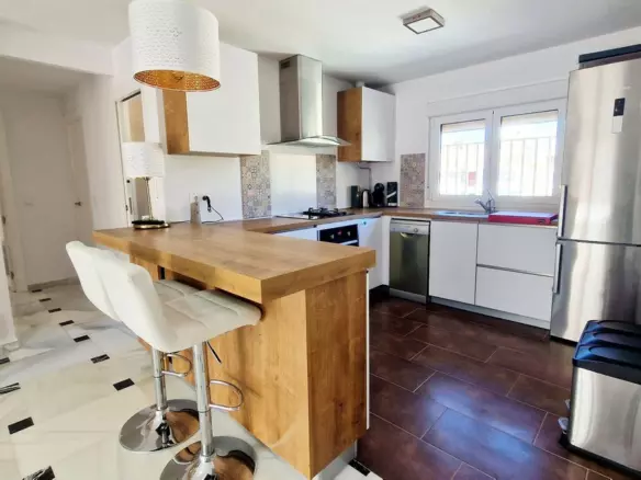 3-bedroom Apartment In Fuengirola, Spain (100 M²)