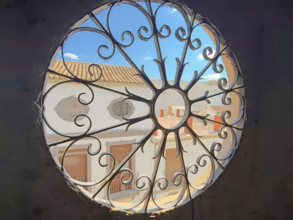 4-bedroom Town House In Alameda, Spain (675 M²)