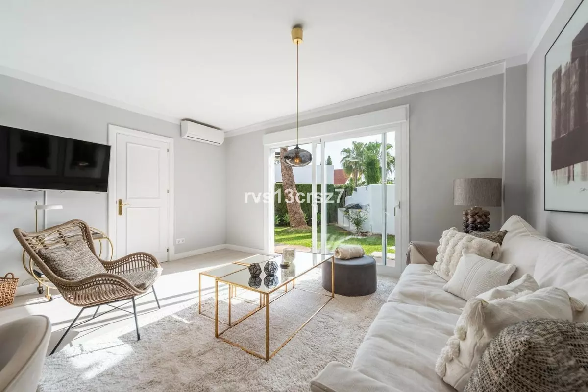 4-bedroom Apartment In Marbella, Spain (112 M²)