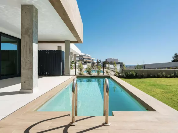 2-bedroom Apartment In Marbella, Spain (92 M²)