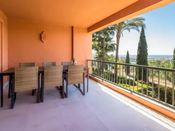 3-bedroom Apartment In Málaga, Spain (99 M²)