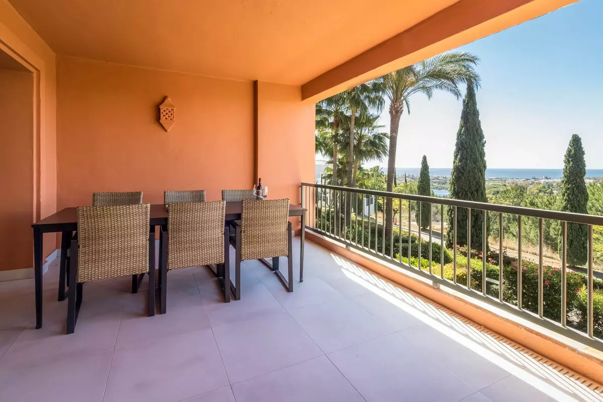 3-bedroom Apartment In Málaga, Spain (99 M²)