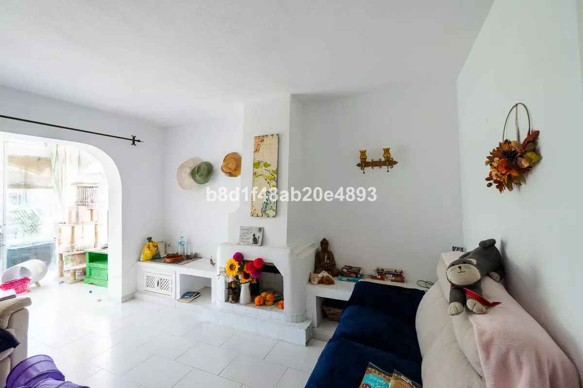 1-bedroom Apartment In Estepona, Spain (61 M²)