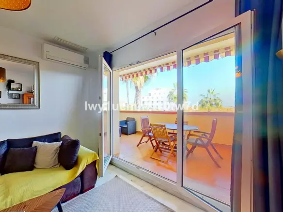2-bedroom Apartment In Benalmádena, Spain (182 M²)