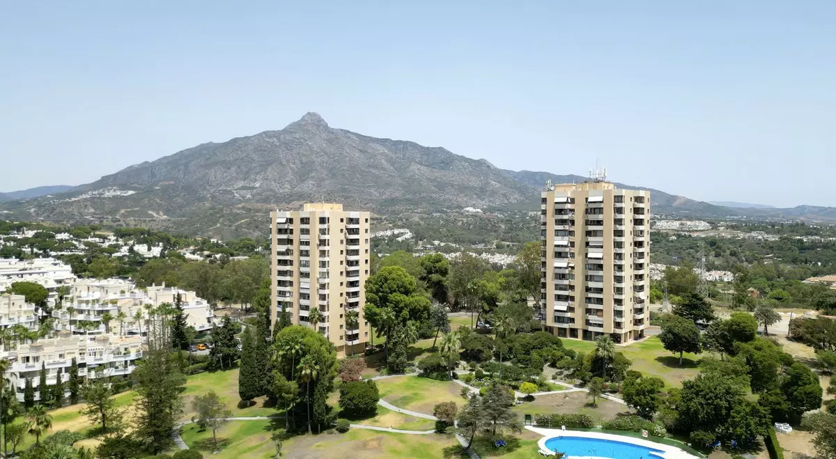 2-bedroom Apartment In Marbella, Spain (85 M²)