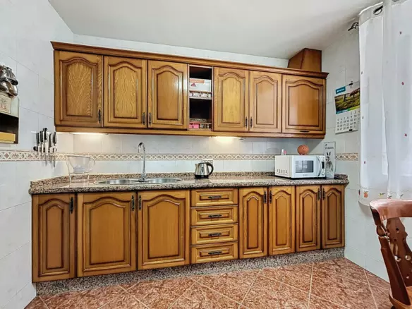 5-bedroom Villa In Periana, Spain (231 M²)