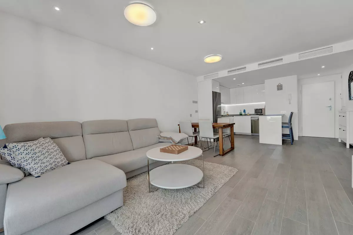 2-bedroom Apartment In Benalmádena, Spain (122 M²)