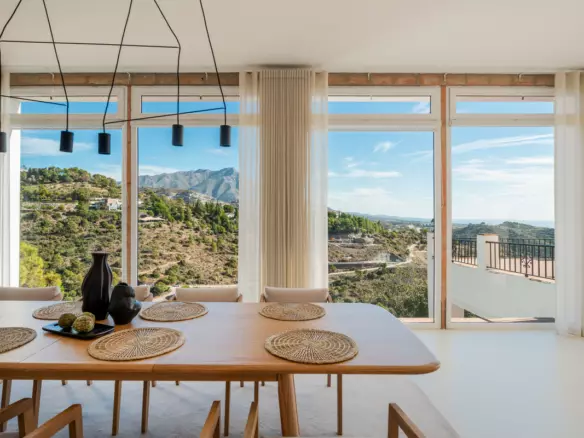 6-bedroom Villa In Benahavis, Spain (531 M²)