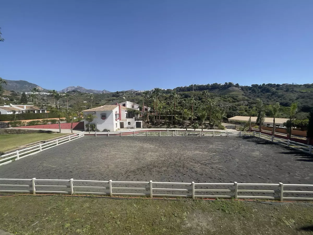 9-bedroom Villa In Frigiliana, Spain (485 M²)