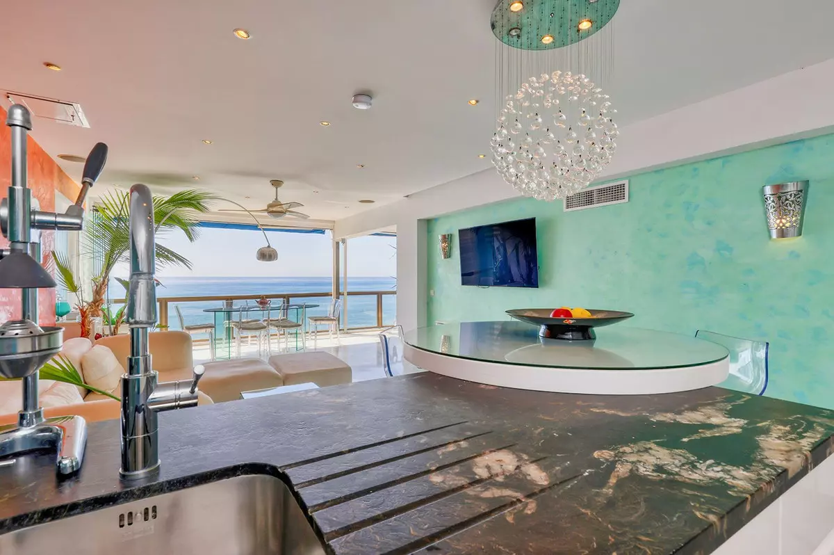 2-bedroom Apartment In Benalmádena, Spain (128 M²)