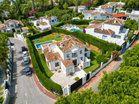 4-bedroom Villa In Marbella, Spain (234 M²)