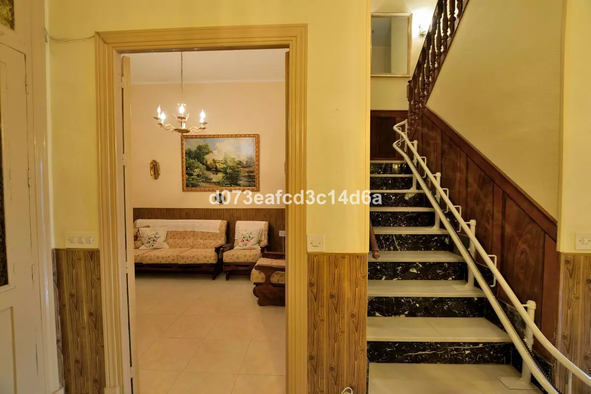 6-bedroom Town House In Ronda, Spain (166 M²)