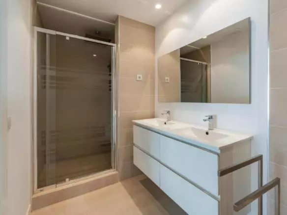 4-bedroom Villa In Benalmádena, Spain (294 M²)