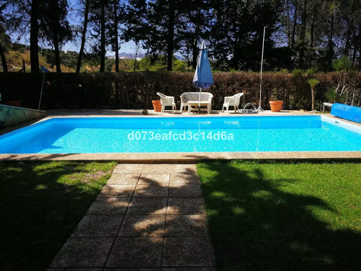 3-bedroom Villa In Ronda, Spain (143 M²)