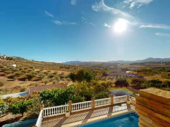 6-bedroom Villa In Alcaucín, Spain (528 M²)