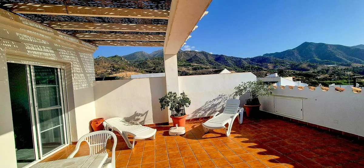 4-bedroom Town House In Nerja, Spain (212 M²)
