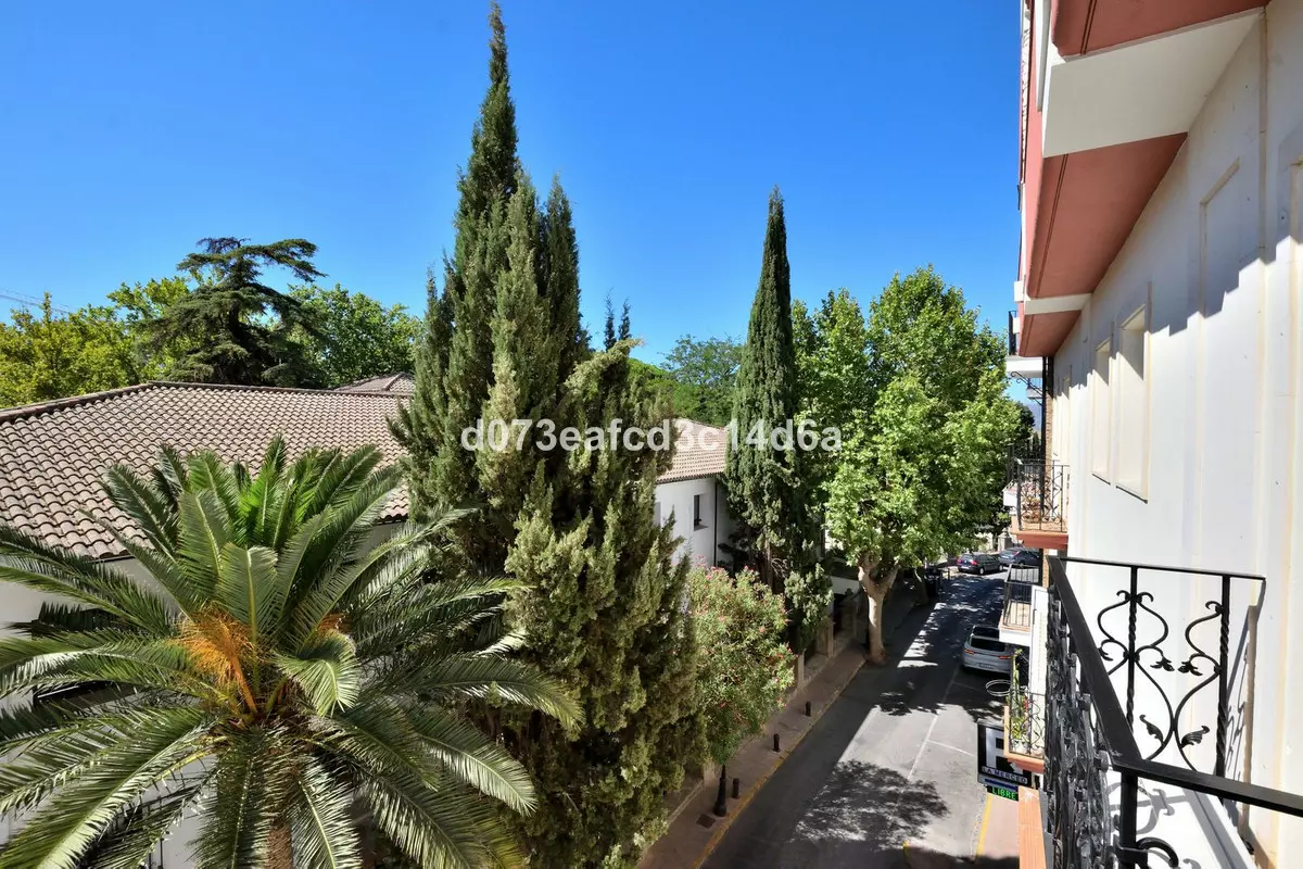 3-bedroom Apartment In Ronda, Spain (196 M²)