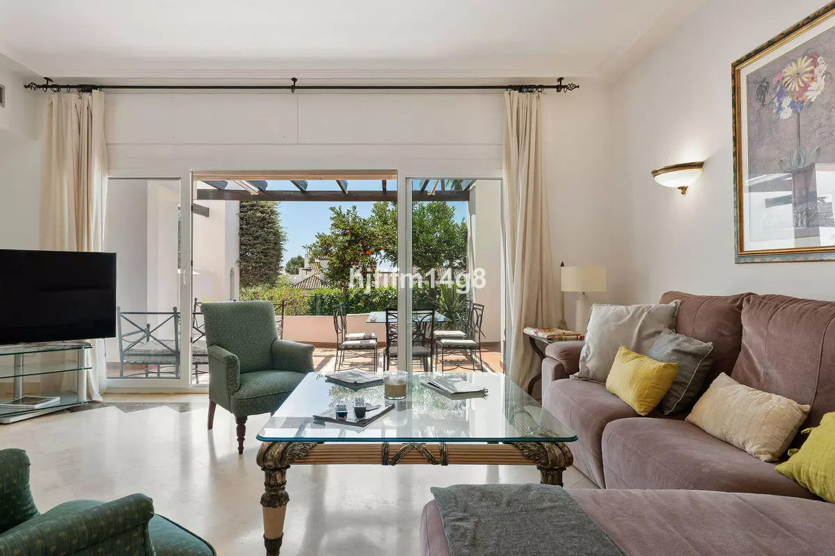 3-bedroom Town House In Marbella, Spain (385 M²)