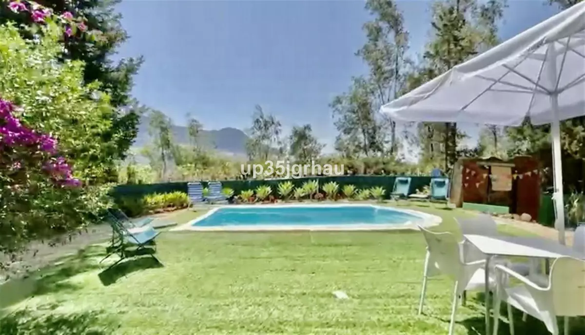 3-bedroom Villa In Gaucín, Spain (150 M²)