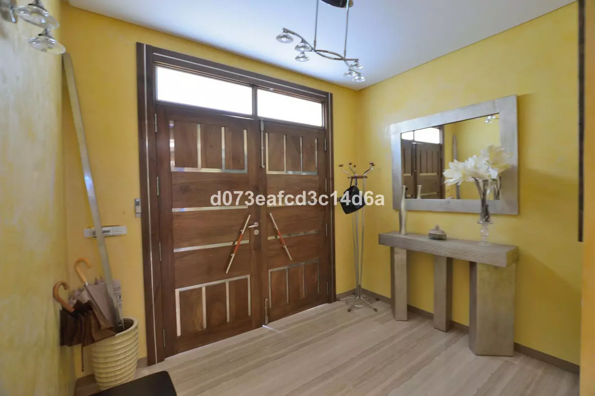 4-bedroom Villa In Ronda, Spain (349 M²)