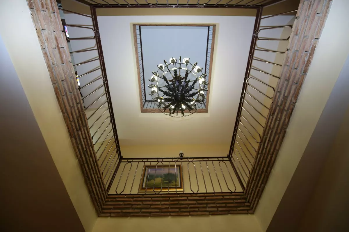 6-bedroom Villa In Benamargosa, Spain (472 M²)