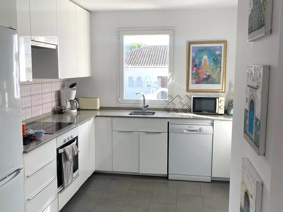 2-bedroom Apartment In Estepona, Spain (144 M²)