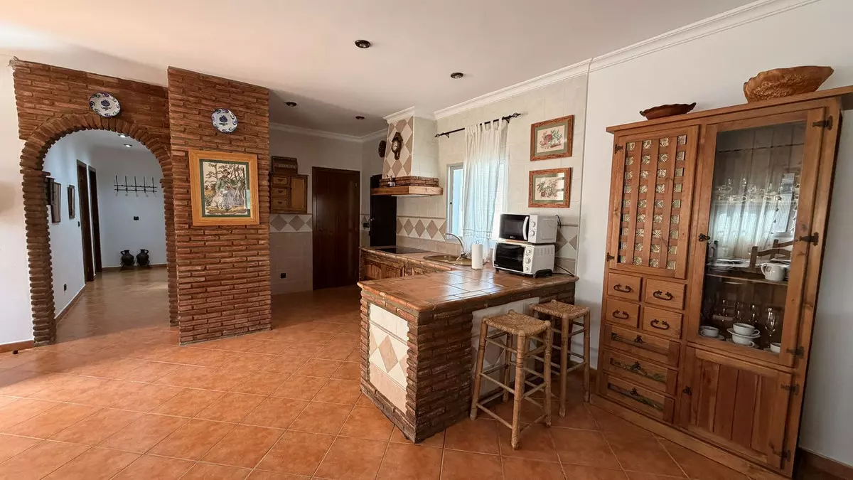 3-bedroom Country House In Almogía, Spain (155 M²)
