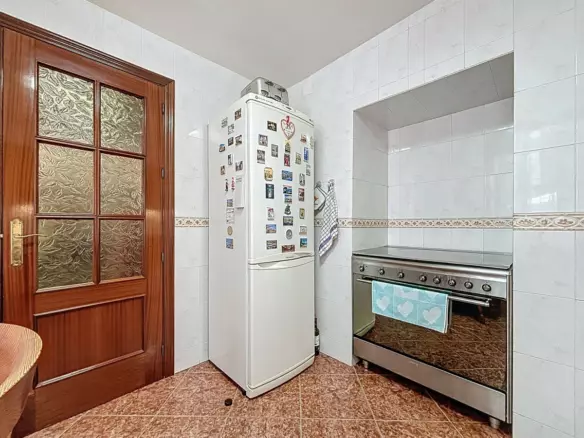 5-bedroom Villa In Periana, Spain (231 M²)